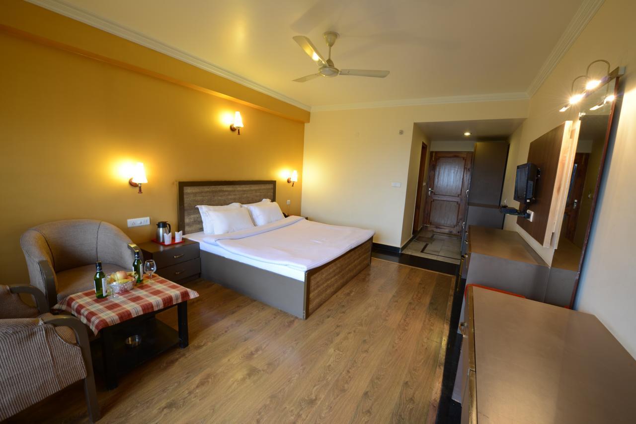 Hotel Park Paradise Manali มะนาลี ภายนอก รูปภาพ