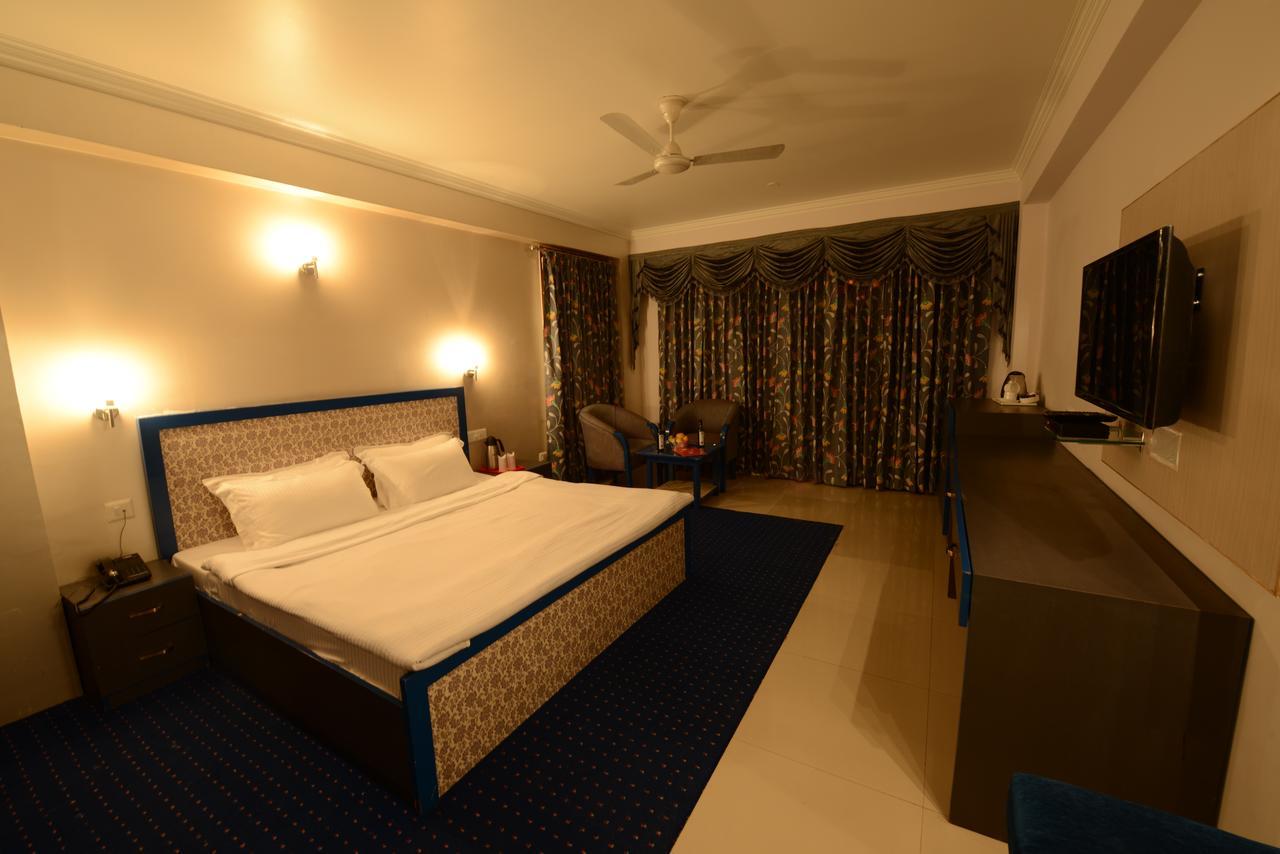 Hotel Park Paradise Manali มะนาลี ภายนอก รูปภาพ